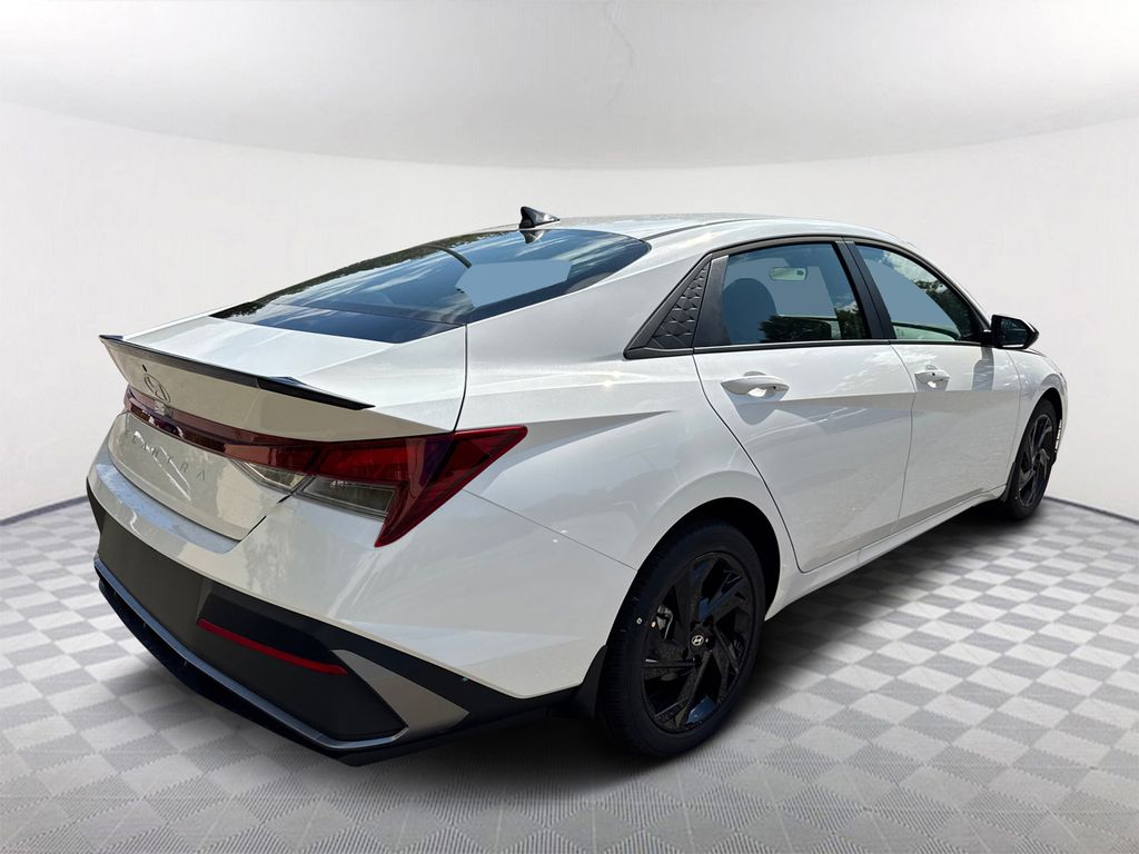 2026 Hyundai Elantra SEL Sport - 4
