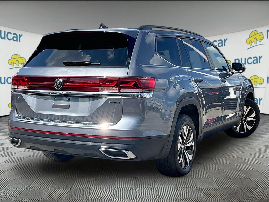 2024 Volkswagen Atlas — photo 6