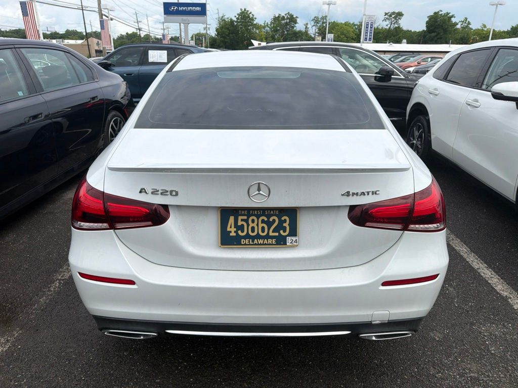 Used 2019 White Mercedes-Benz A 220 image 6