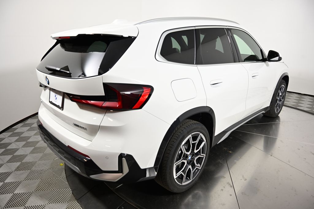Thumbnail: 2025 BMW X1 - 5