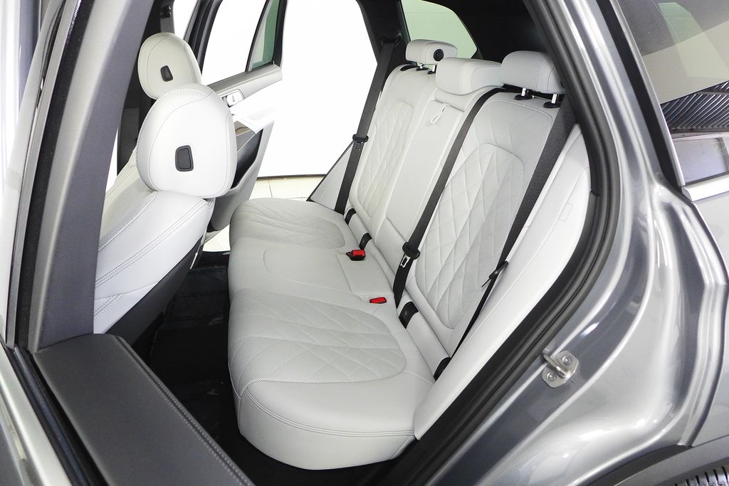 Thumbnail: 2024 BMW X5 - 21