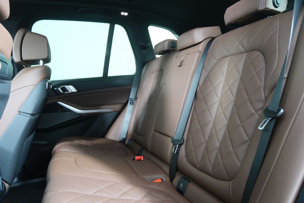Thumbnail: 2026 BMW X5 - 14