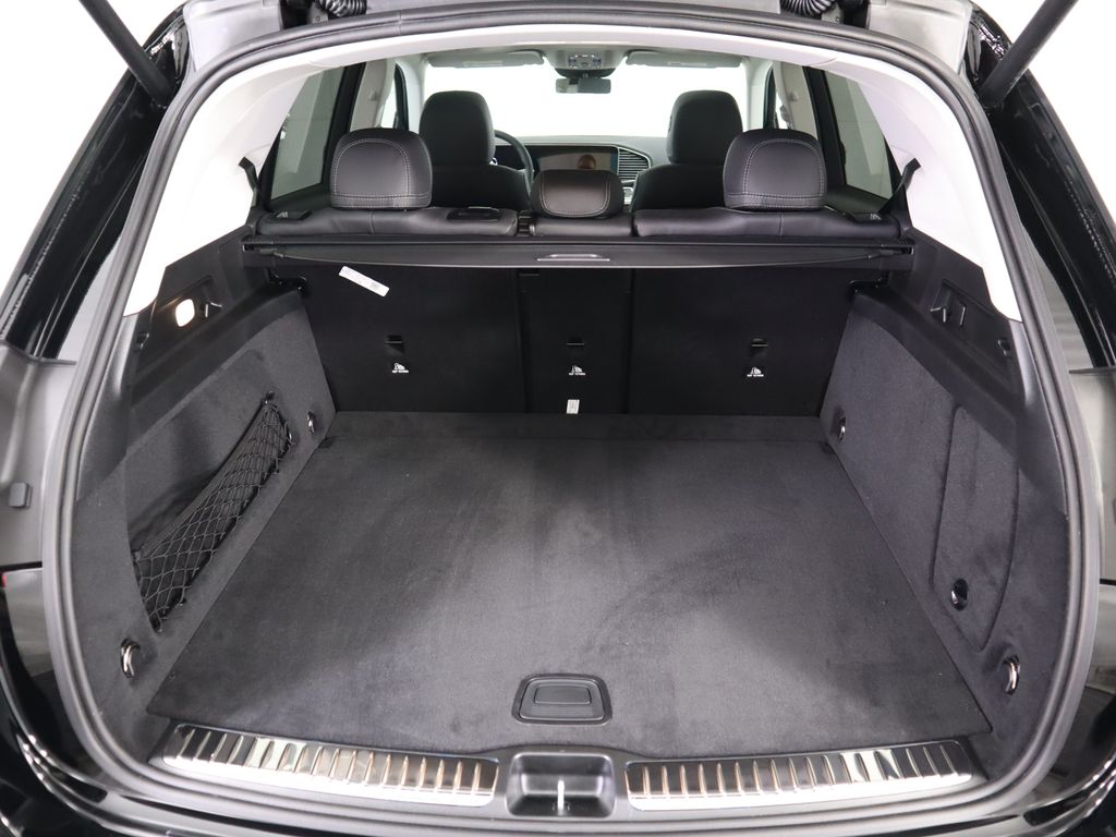 Thumbnail: 2026 Mercedes-Benz GLE - 30