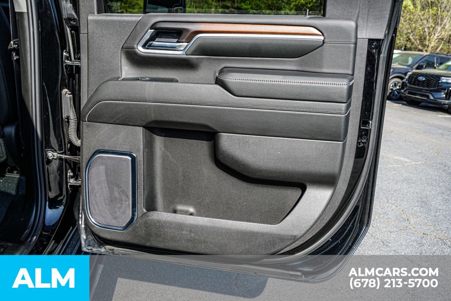 Used 2025 Black GMC Denali image 57