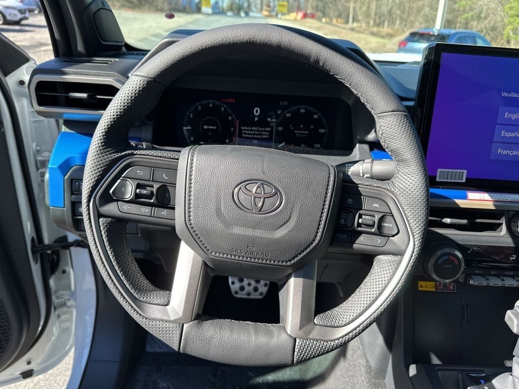 Tacoma i-FORCE MAX TRD Sport