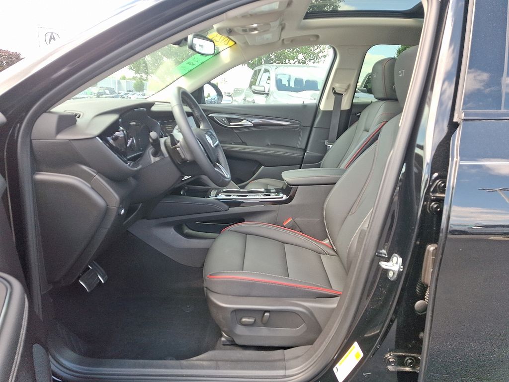 2023 Buick Envision Essence 14
