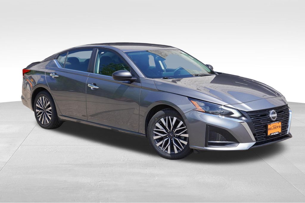 Gray (Gun Metallic) 2025 Nissan Altima Sedan Front-Wheel Drive Continuously Variable Transmission