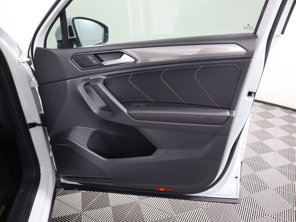 Thumbnail: 2024 Volkswagen Tiguan - 26