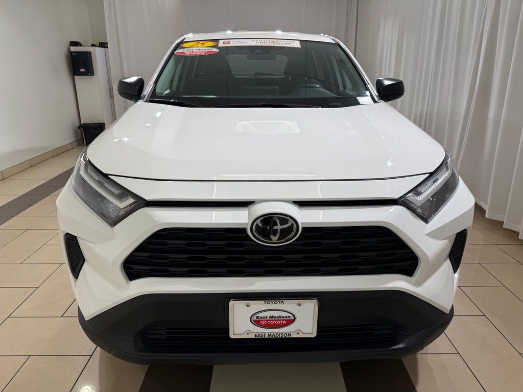 Thumbnail: 2025 Toyota RAV4 - 8