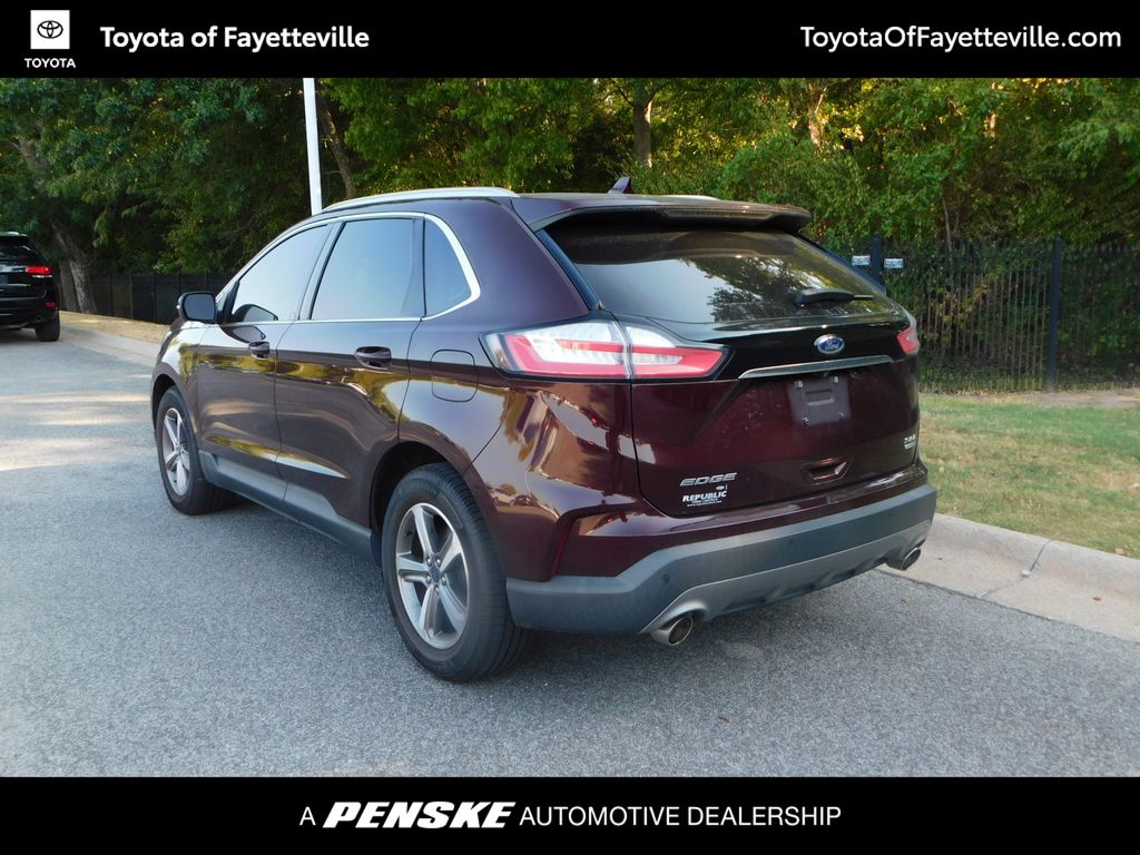 Thumbnail: 2019 Ford Edge - 9