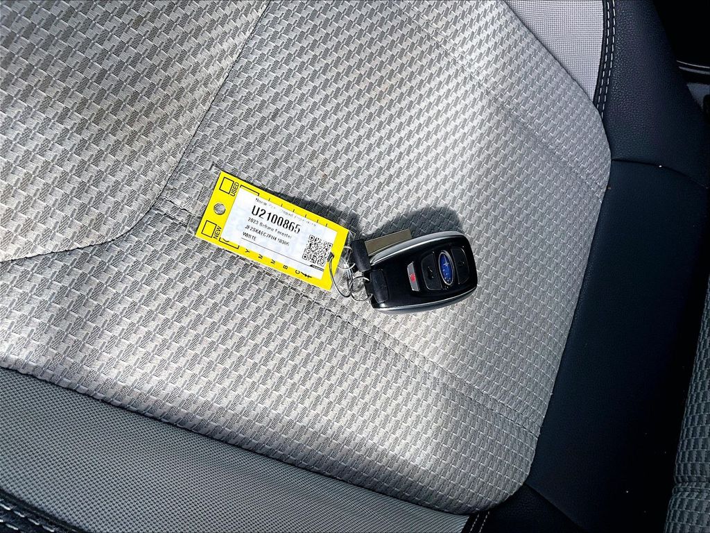 2023 Subaru Forester — photo 29