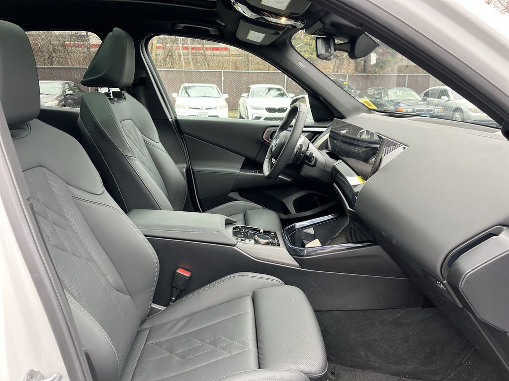 Thumbnail: 2025 BMW X3 - 23