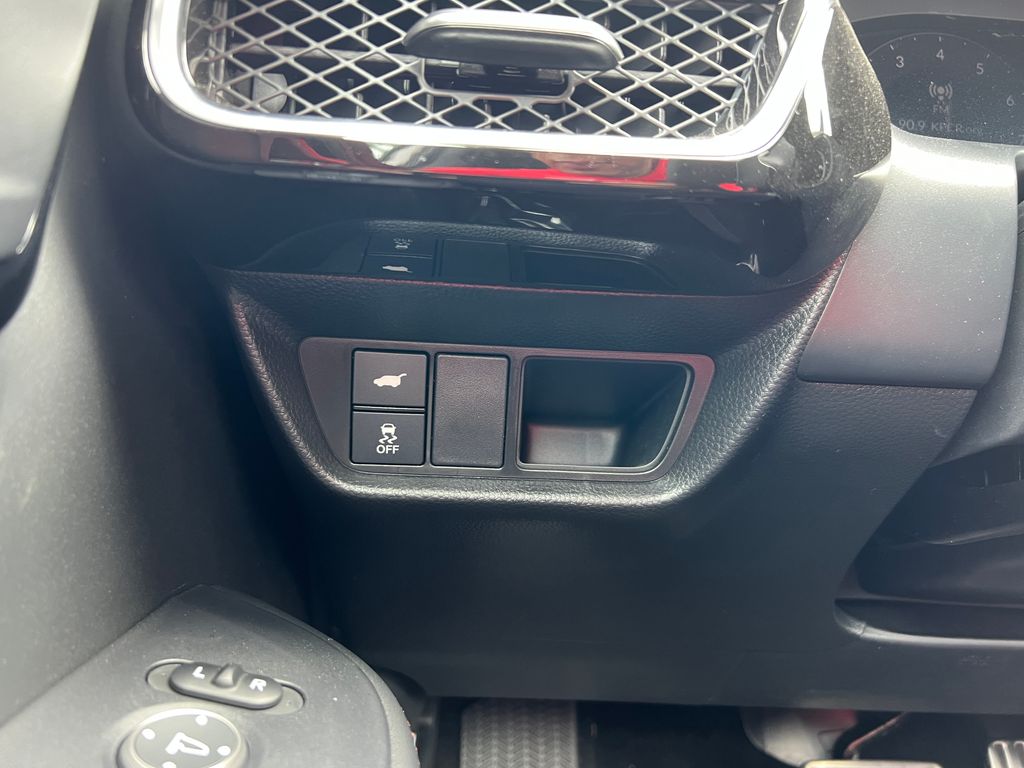 Thumbnail: 2025 Acura ADX - 17