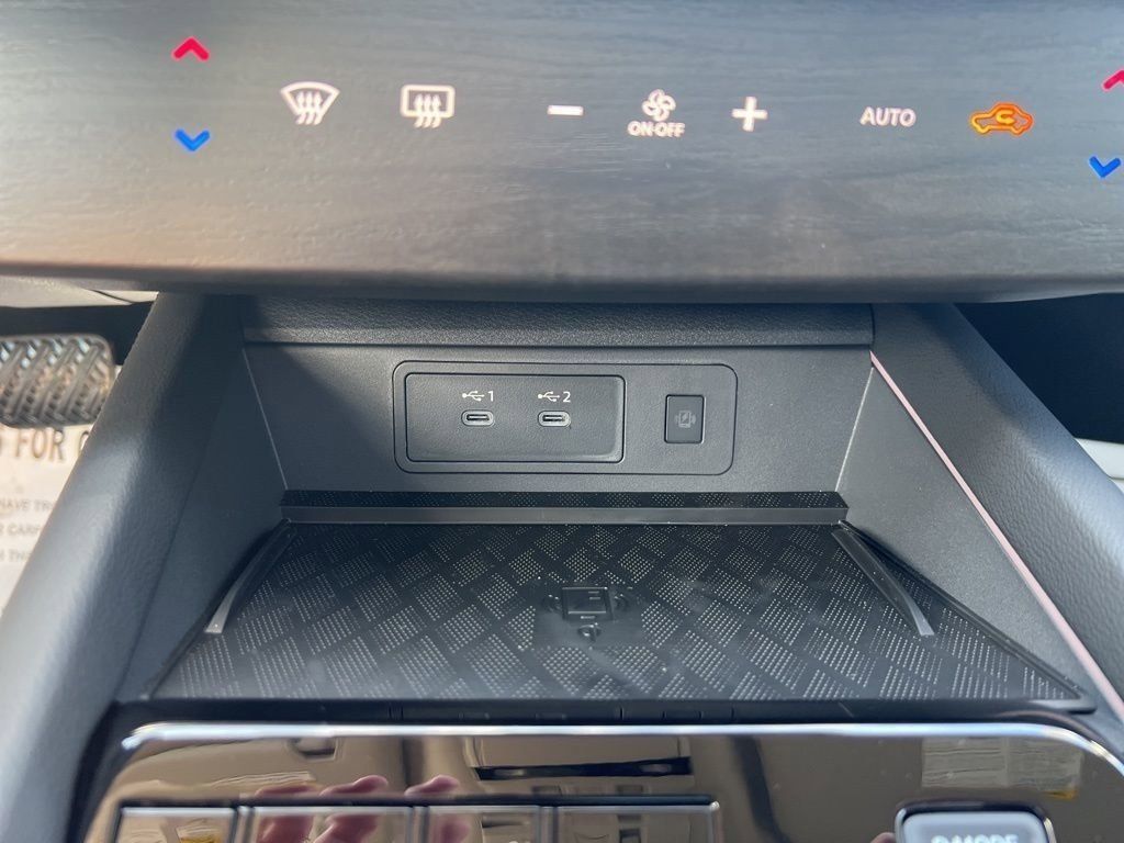 2025 Everest White Pearl Tricoat Nissan Murano SL AWD SUV