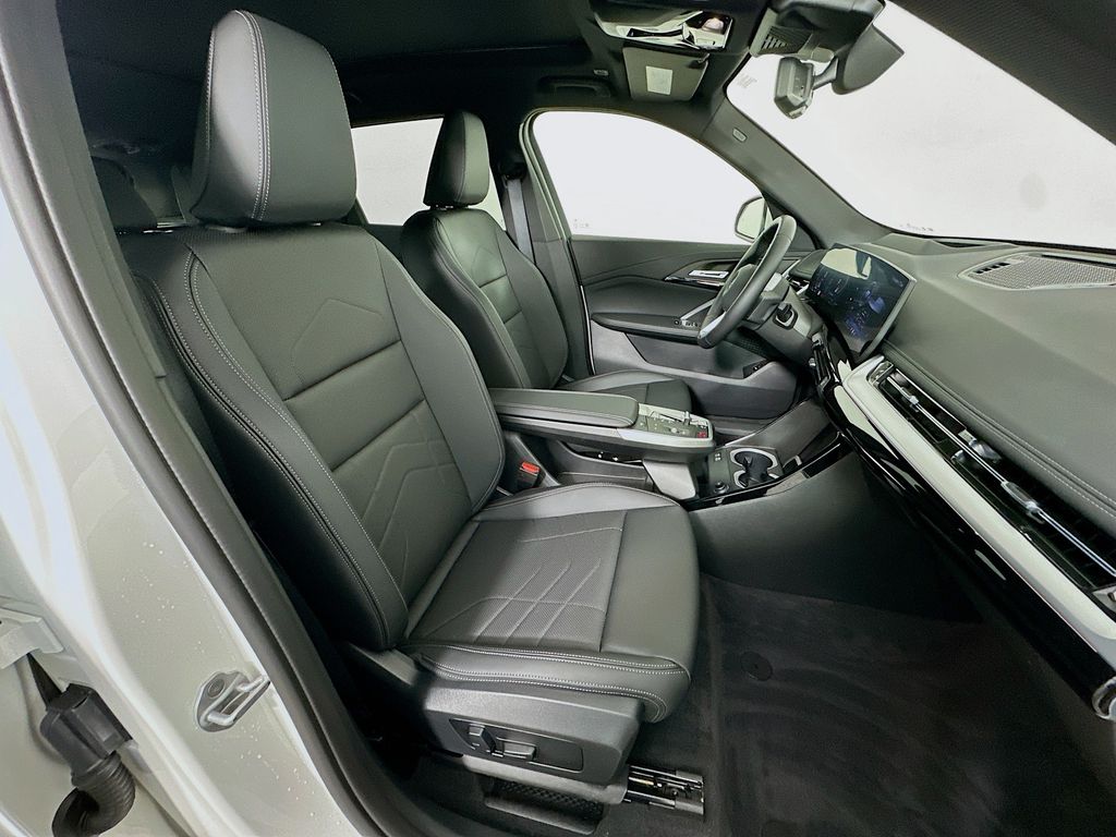 Thumbnail: 2025 BMW X1 - 28