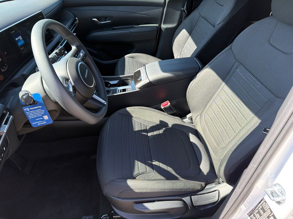 New 2026 White Hyundai SE image 10