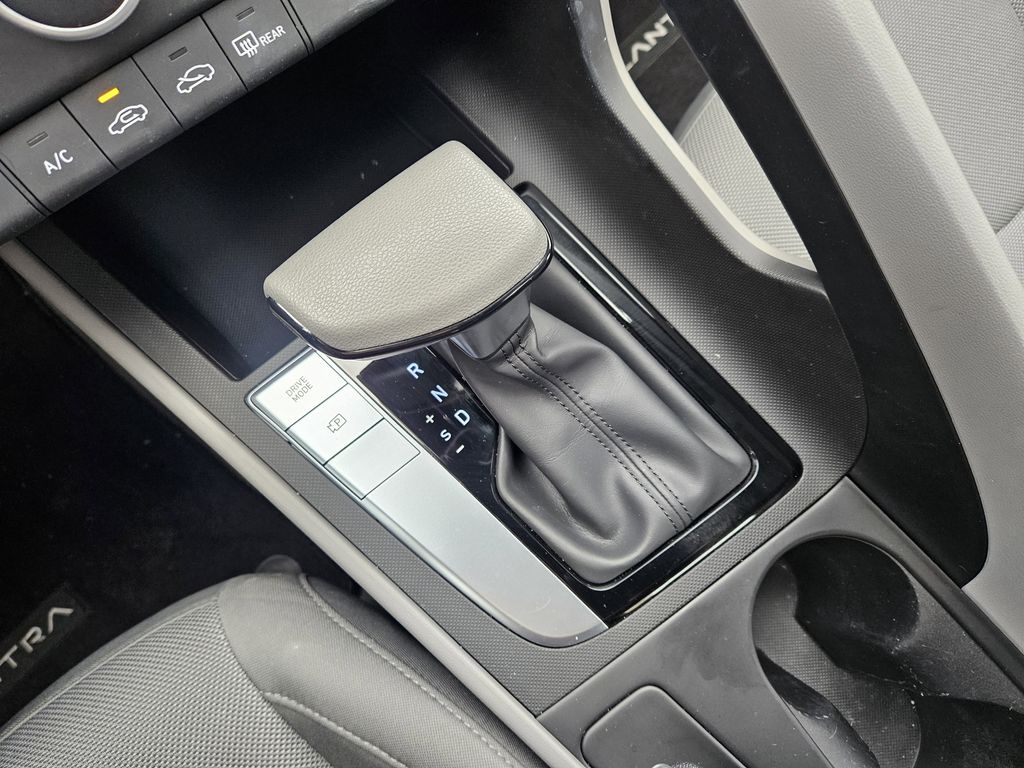 2025 Hyundai Elantra