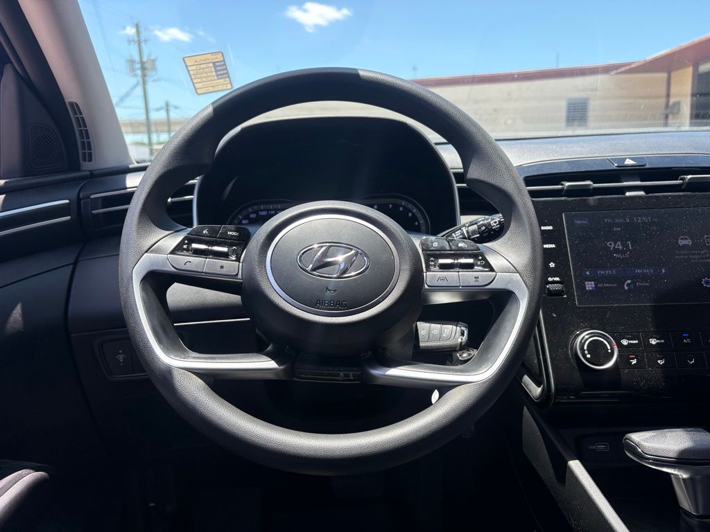 Used 2024 Black Hyundai SE image 18