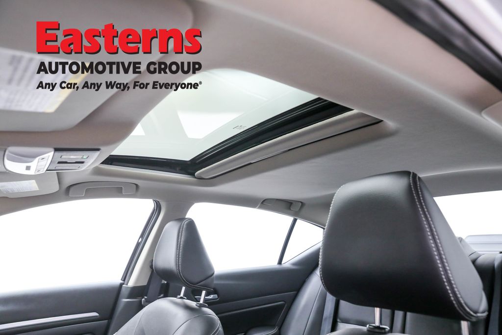 Used 2023 Black Nissan 2.5 SL image 33