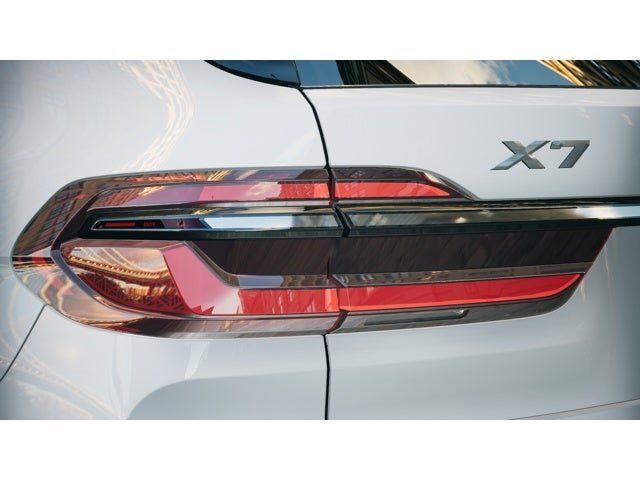 2026 BMW X7 xDrive40i 8