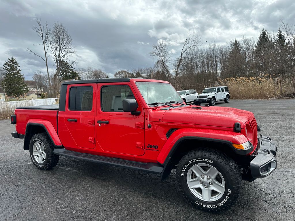 2021 Jeep Gladiator Sport Crew Cab 4WD