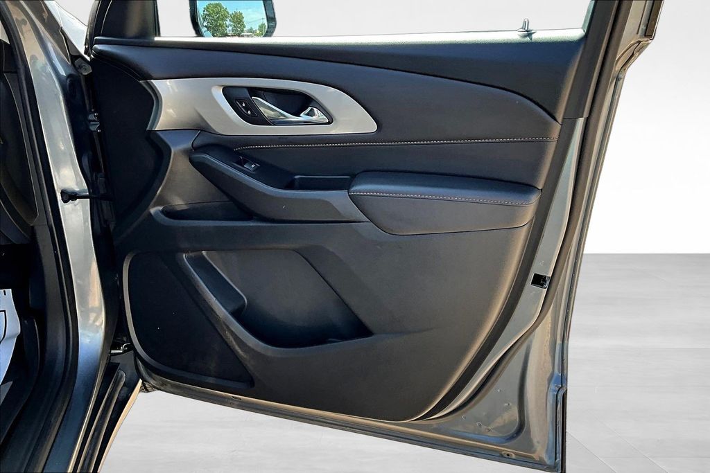 Used 2020 Chevrolet Traverse SUV