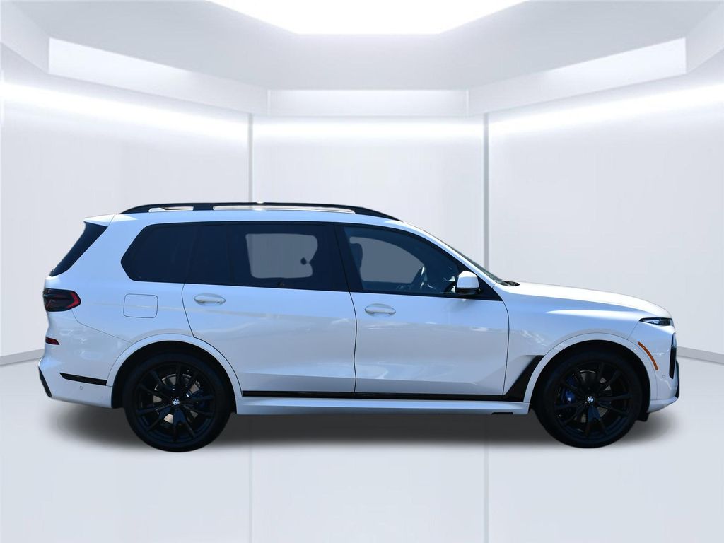 Thumbnail: 2025 BMW X7 - 9
