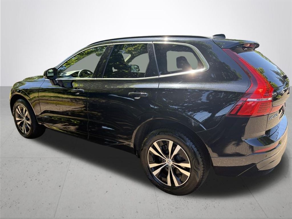 2023 Volvo XC60 B5 Core