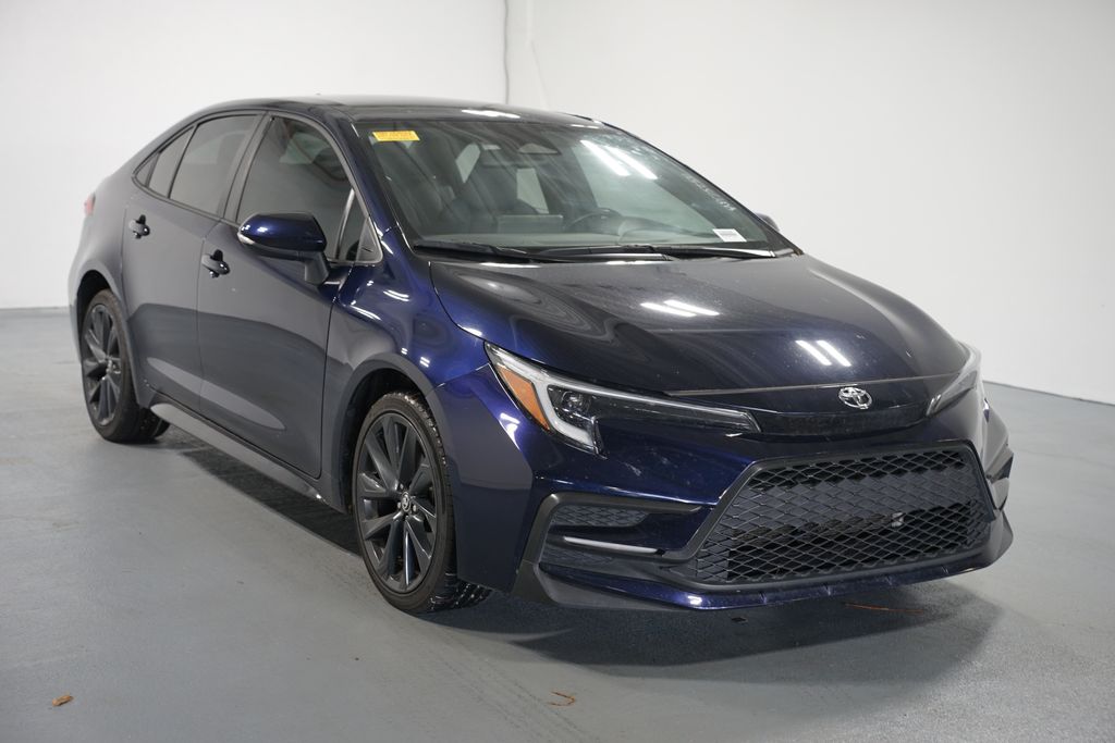 Thumbnail: 2024 Toyota Corolla - 3