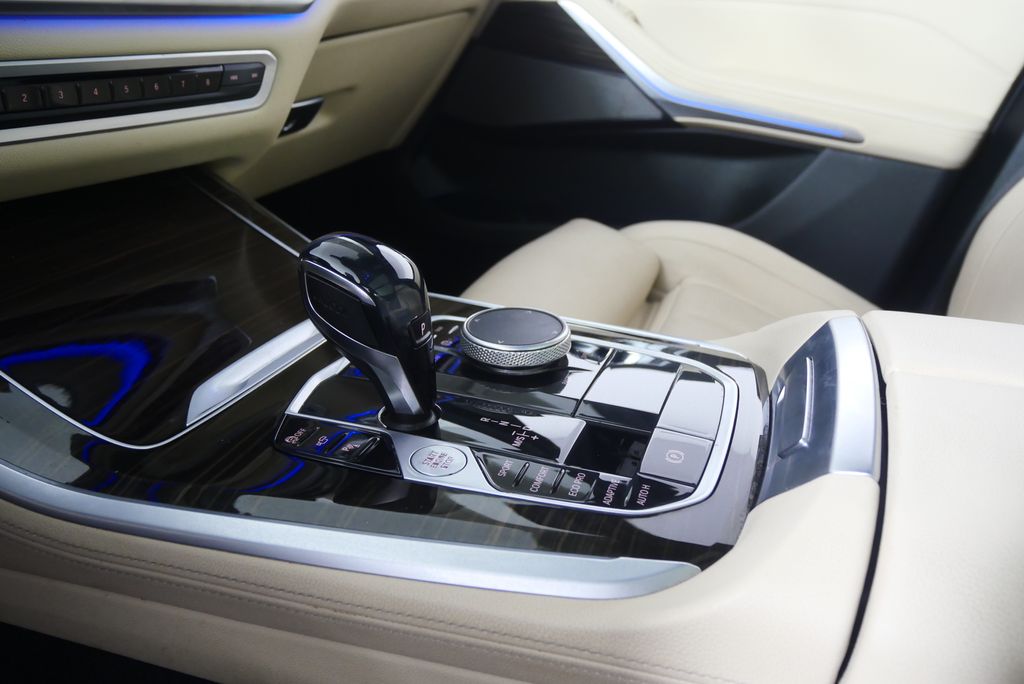 Thumbnail: 2021 BMW X5 - 24