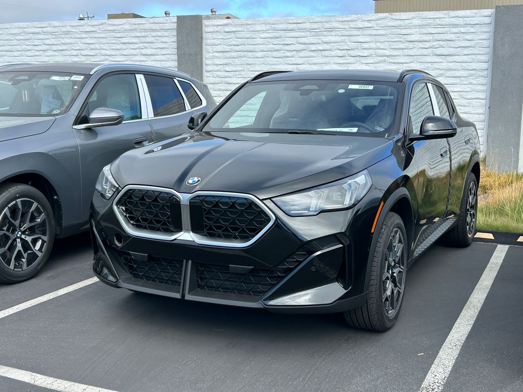 Thumbnail: 2025 BMW X2 - 2