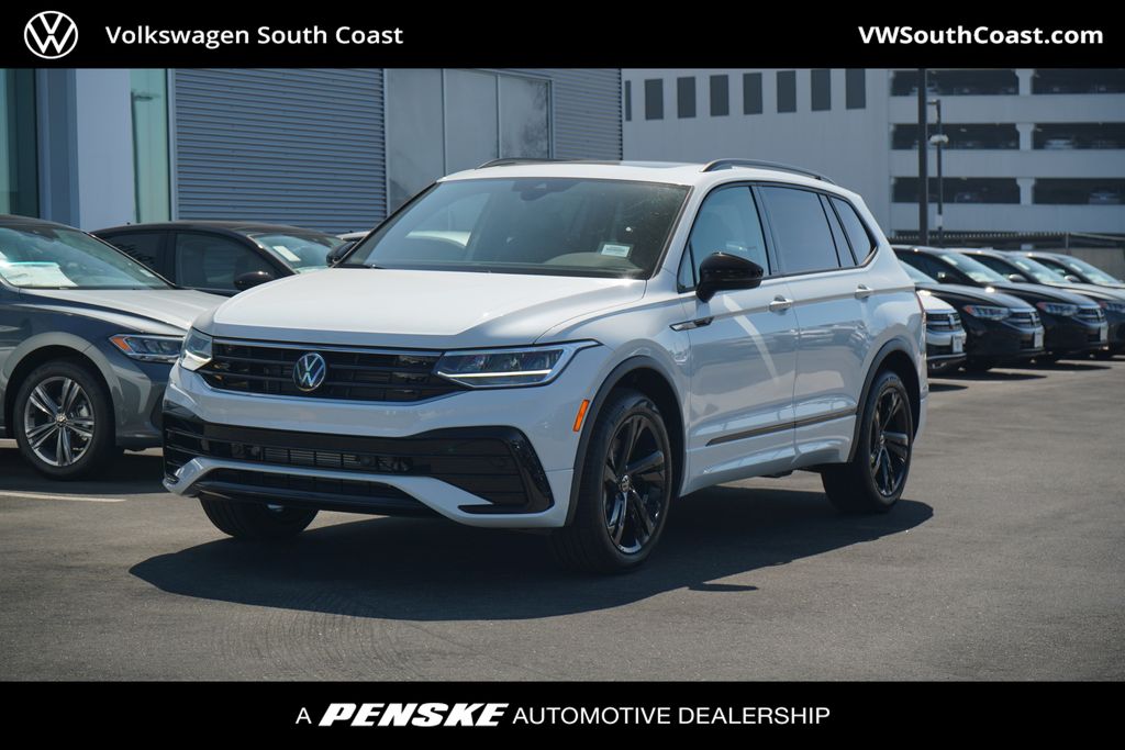 2024 Volkswagen Tiguan SE R-Line Black -
                Santa Ana, CA