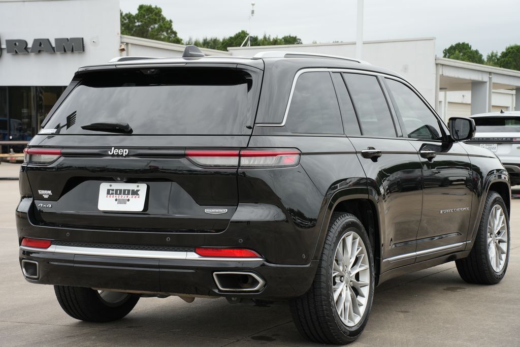 2022 Jeep Grand Cherokee Summit - 2