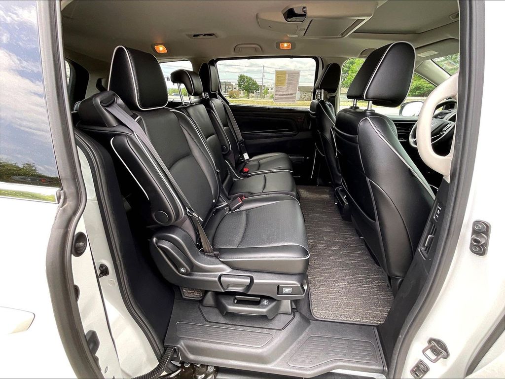 2025 Honda Odyssey — photo 16
