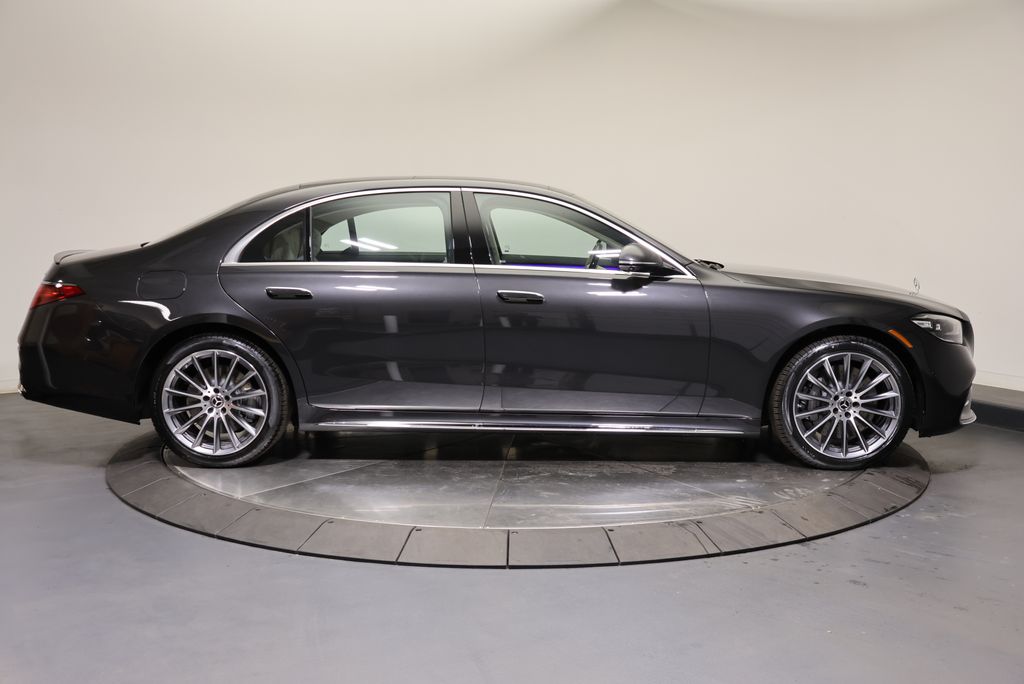 Thumbnail: 2026 Mercedes-Benz S-Class - 8