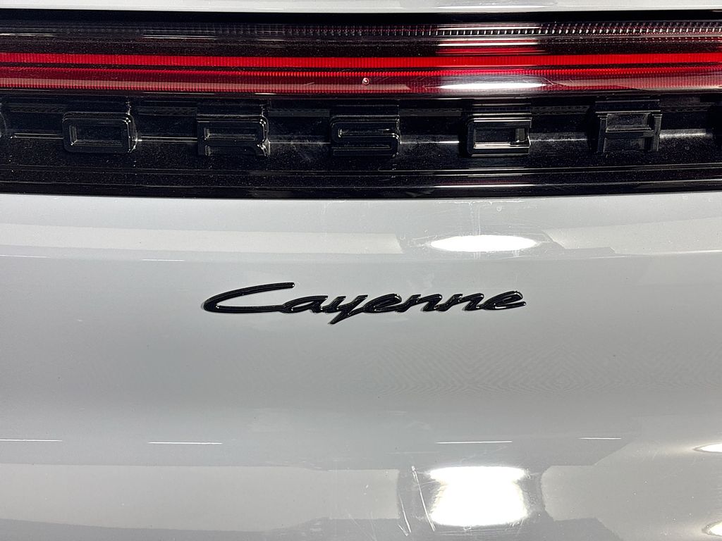 2024 Porsche Cayenne Coupe Base