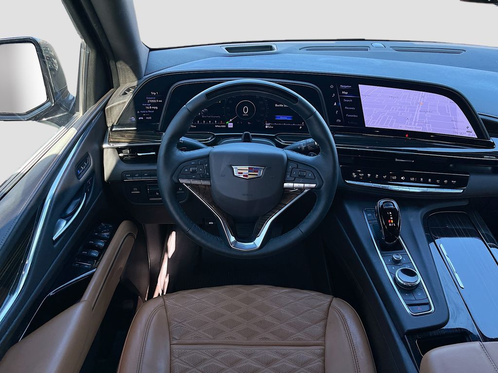 Used 2024 Green Cadillac Sport image 24