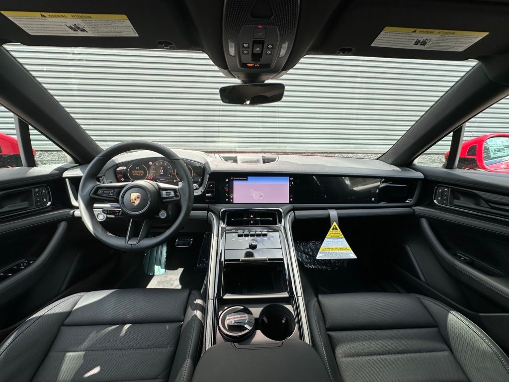 Thumbnail: 2025 Porsche Panamera - 27