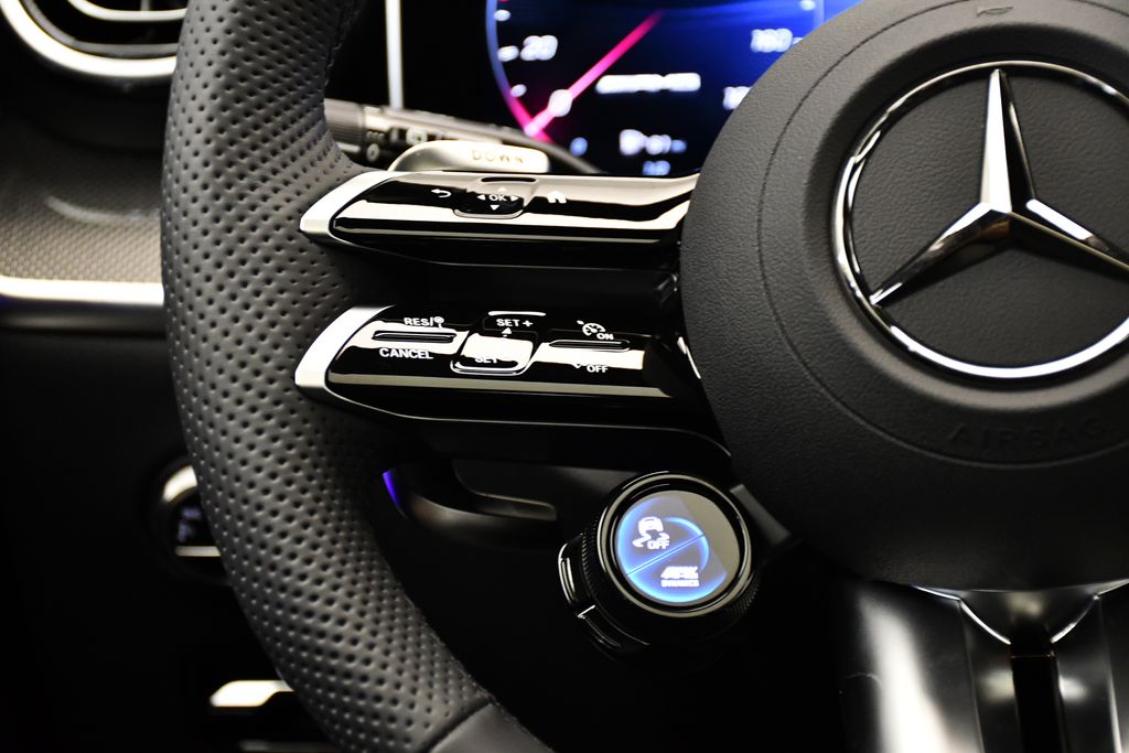 2025 Mercedes-Benz GLC 43 AMG 24