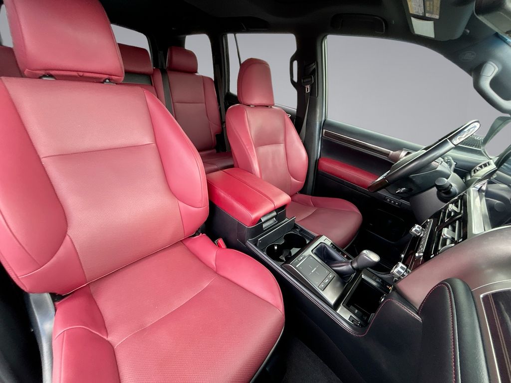 Thumbnail: 2022 Lexus GX - 13