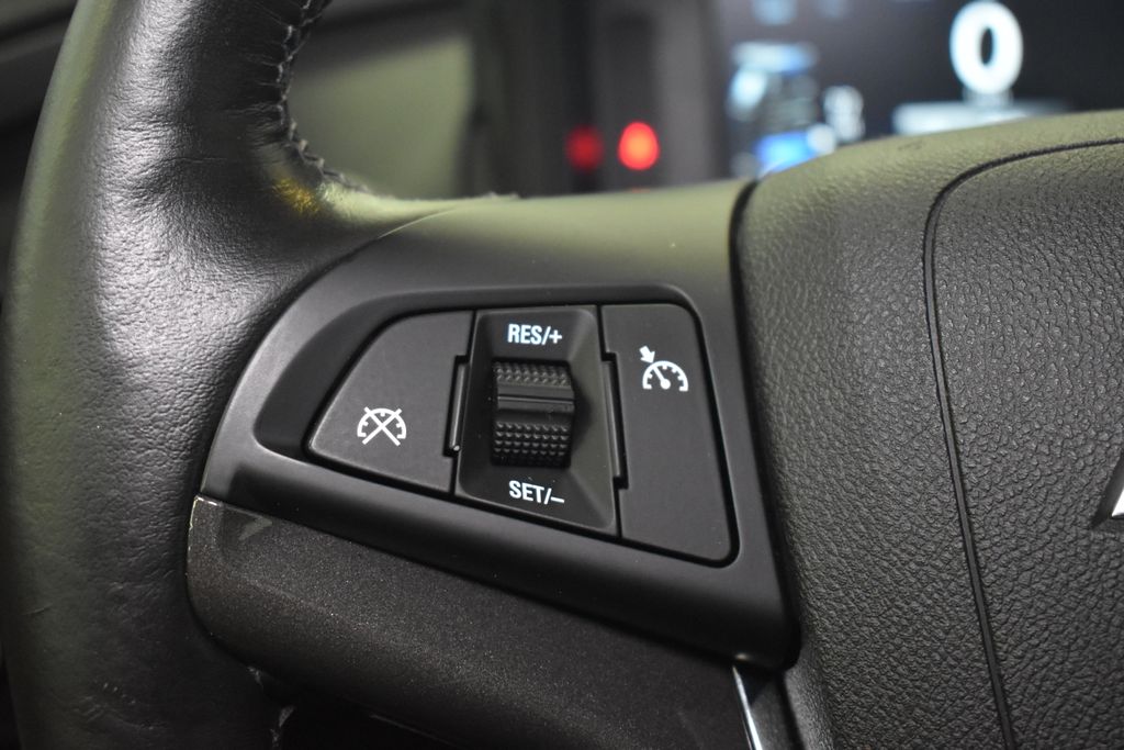 Thumbnail: 2014 Chevrolet Volt - 21