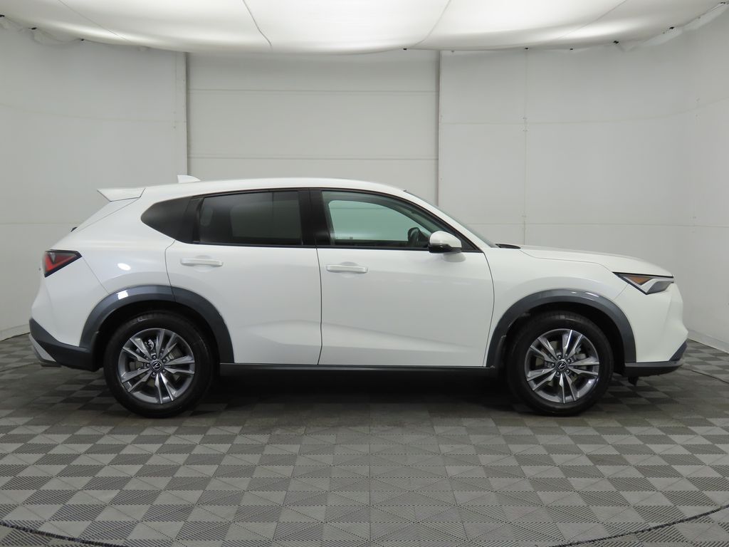 Thumbnail: 2025 Acura ADX - 4