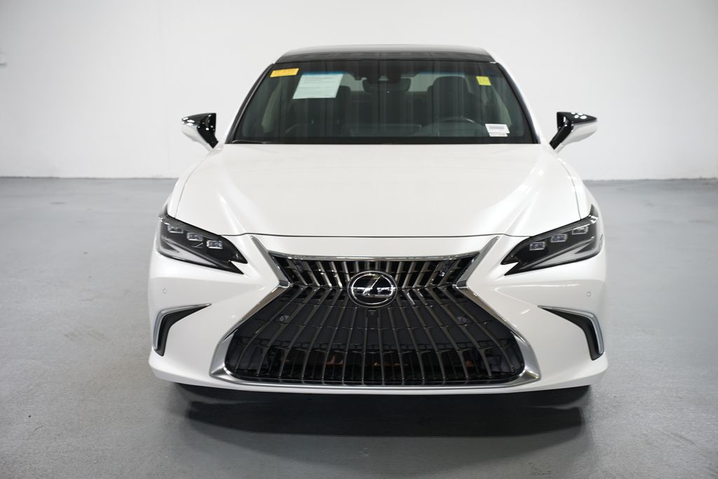 Thumbnail: 2022 Lexus ES - 2