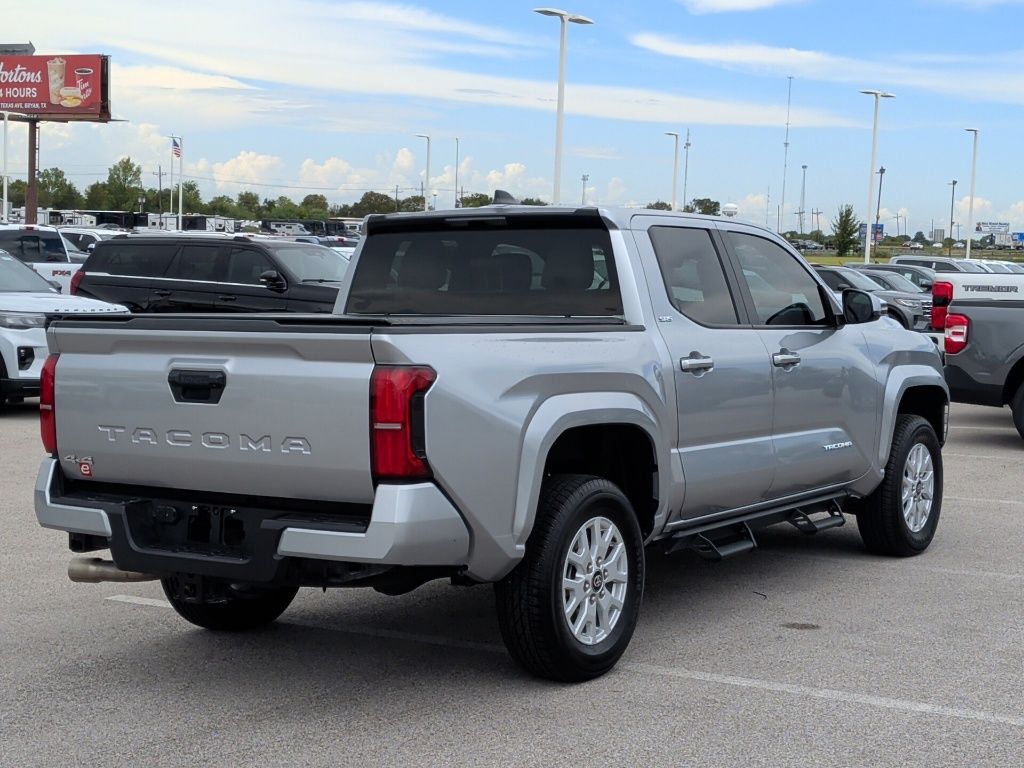 2025 Toyota Tacoma SR5 - 7