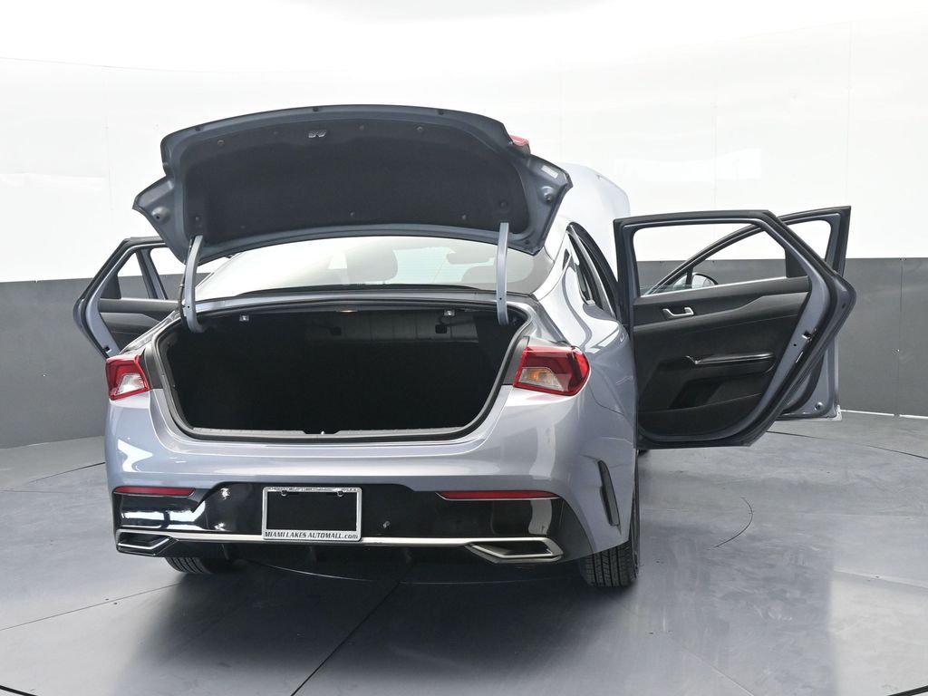 Used 2024 Everlasting Silver Kia LXS image 69