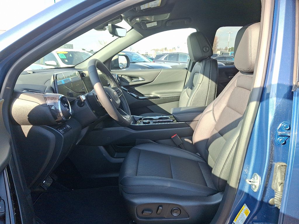 Thumbnail: 2026 Chevrolet Equinox - 6