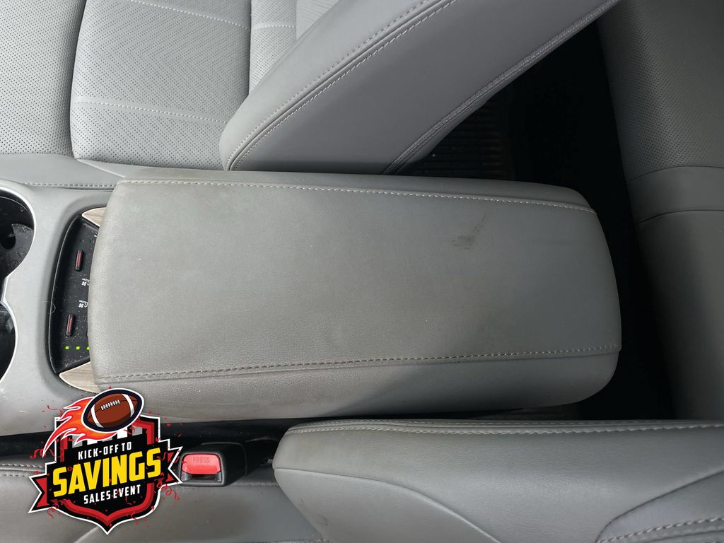 Used 2022 Toyota Venza SUV