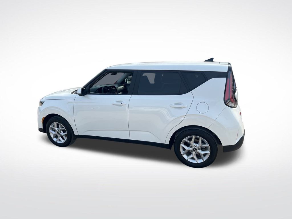 2023 Kia Soul S photo