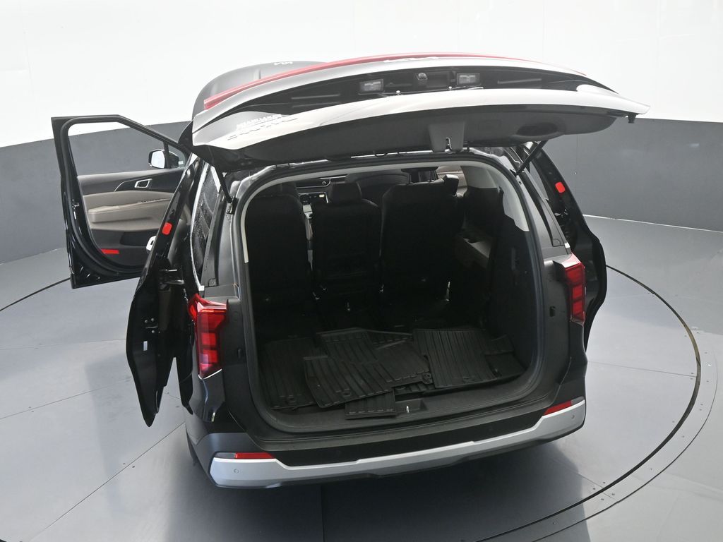 Used 2025 Aurora Black Pearl Kia LXS image 65