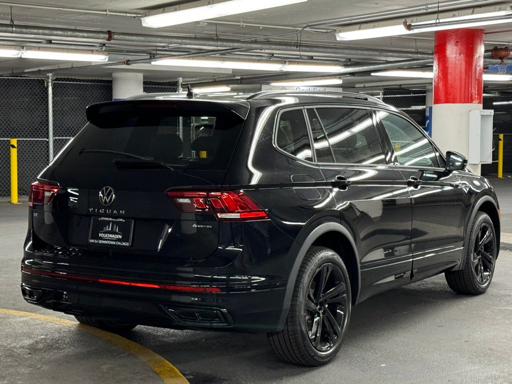 2024 Volkswagen Tiguan 2.0T SE R-Line Black 5